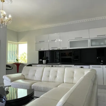 Vlorida Apartment